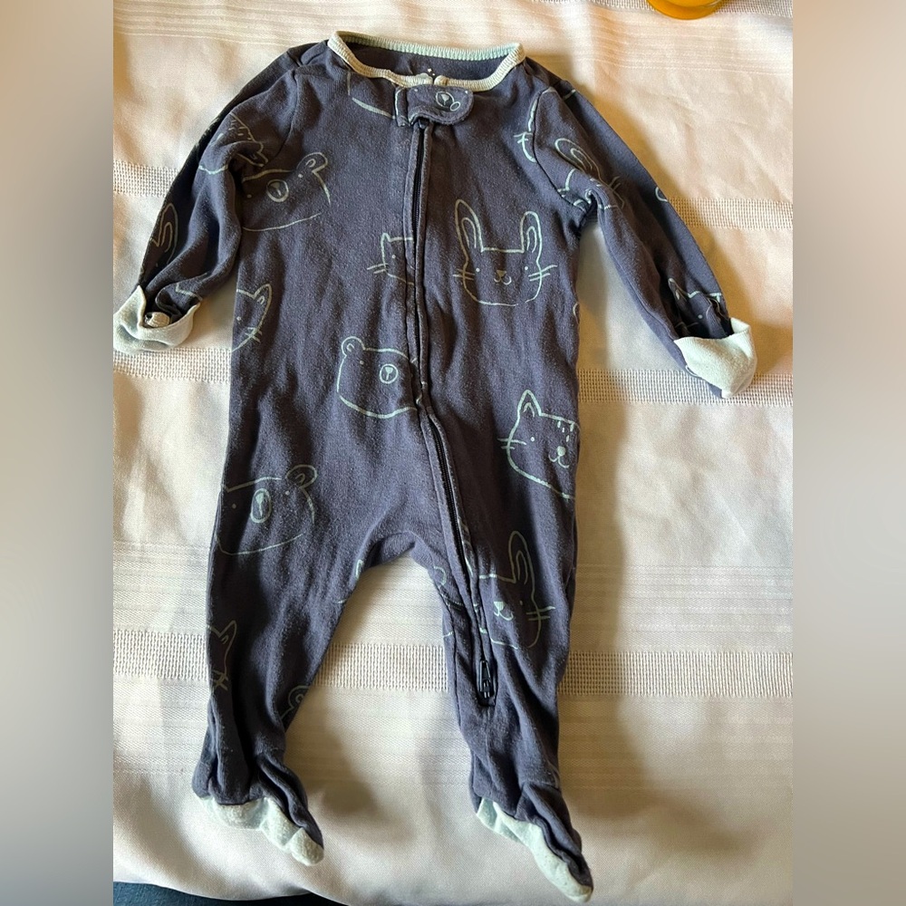 CLOUD Island Cozy Gray Kids One Piece size 0-3mths